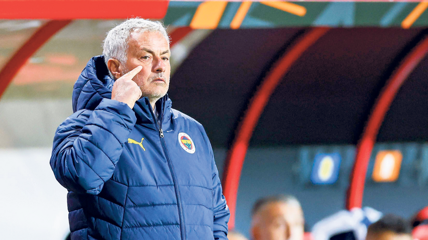 Mourinho ile Fenerbahçe arasında uyum sorunu var