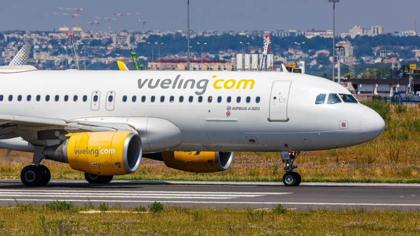 Düşük maliyetli İspanyol Vueling Airlines Barselona-İstanbul uçuşuna başladı