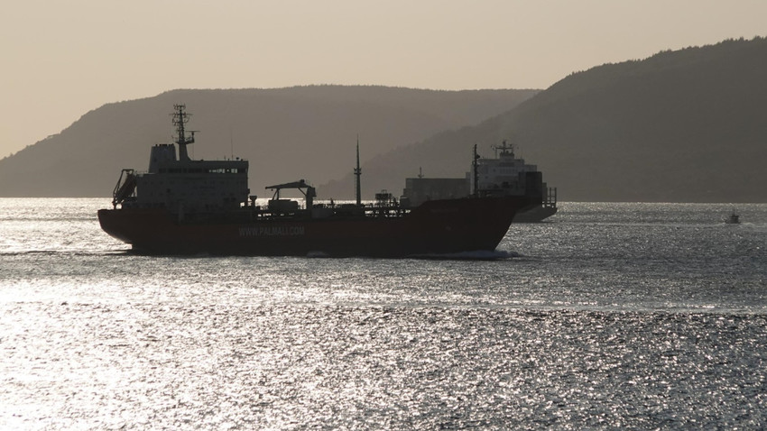 Çanakkale Boğazı'nda transit geçişler bazı gemiler için kapatıldı