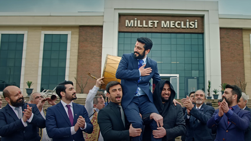 Box Office Türkiye: İllegal Hayatlar Meclis ikinci hafta sonunda da zirvede