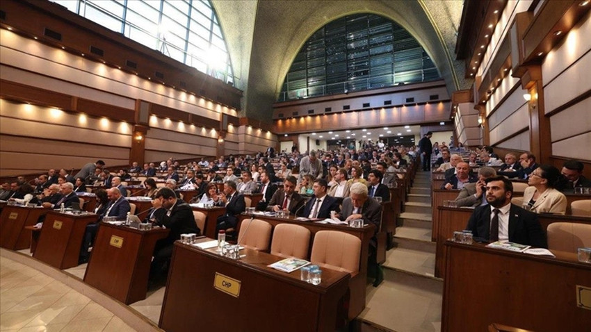 En yüksek Esenyurt, en düşük Adalar: İBB Meclisi'nde 20 ilçenin 2025 bütçesi onaylandı