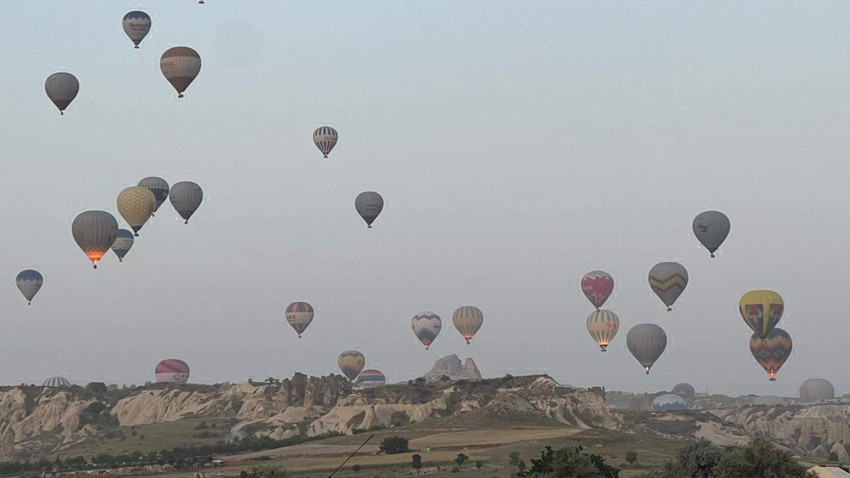 Kapadokya'daki sıcak hava balonları 675 bin kişiyi taşıdı