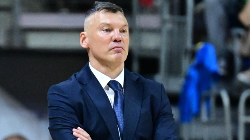 Fenerbahçe Beko Başantrenörü Sarunas Jasikevicius: Belinelli’nin parkede olduğu bölümlere dikkat etmeliyiz