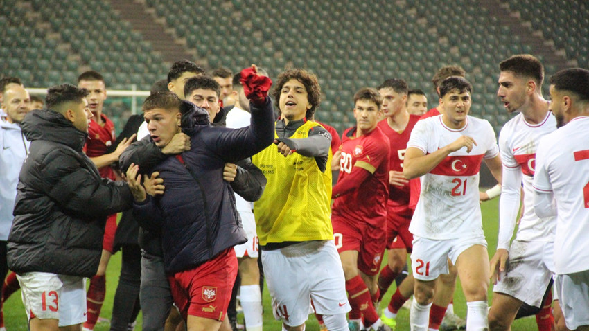 Türkiye-Sırbistan U21 maçının ardından arbede