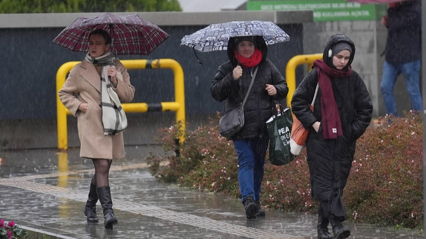 AFAD'dan 50 ile meteorolojik uyarı: Fırtına, sağanak ve kar geliyor