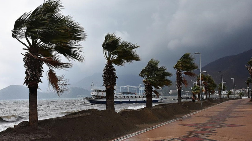 Meteoroloji'den Doğu Karadeniz ve Akdeniz için fırtına uyarısı