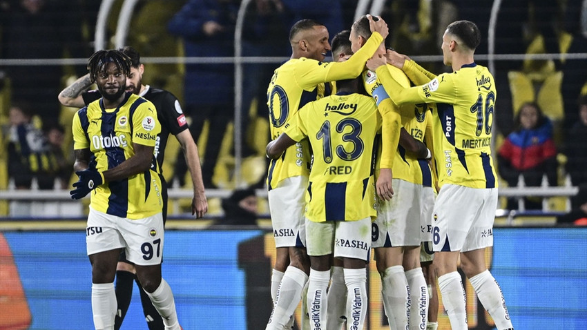 Fenerbahçe zirve yarışında hata yapmadı: Gaziantep FK'yi 3-1 yendi, lider Galatasaray'la puan farkı 3'e indi