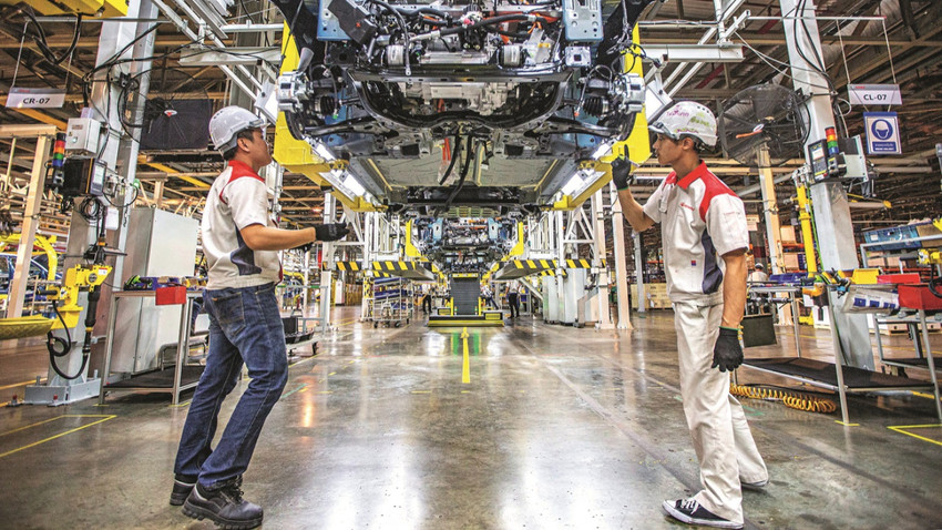 Pek yakında çevrenizdeki bir yeşil sahada.