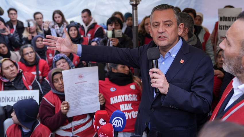 Özgür Özel'den eylemdeki Polonez işçilerine ziyaret: Bu iş tatlıya bağlanmazsa tüketimden gelen gücümüzü göstereceğiz