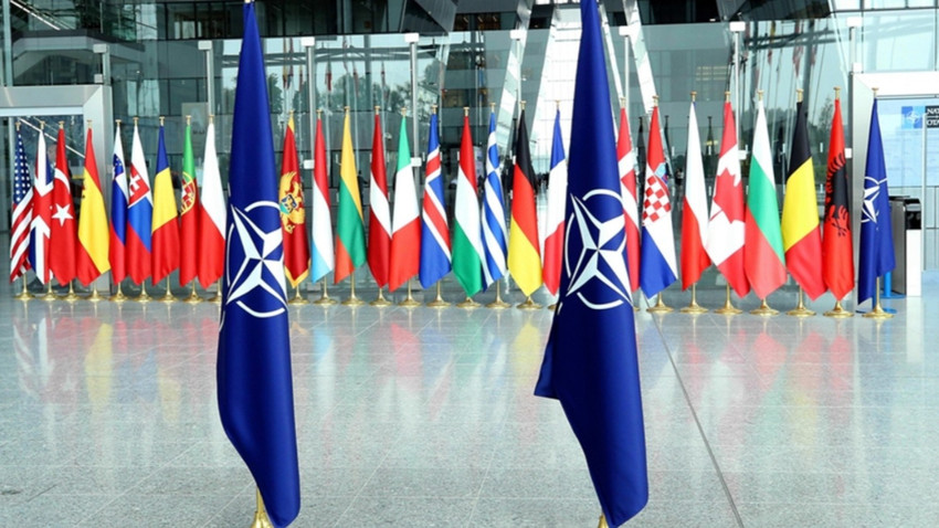 Polonya Savunma Bakanı Kosiniak-Kamysz: AB, NATO'nun yerini almak istemiyor
