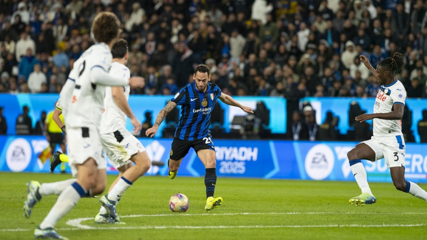 İtalya Süper Kupası yarı finalinde Atalanta'yı 2-0 yenen Inter finale çıktı