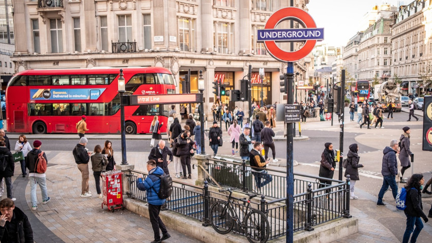 Londra İngiltere'nin en hızlı yaşlanan şehrine dönüştü