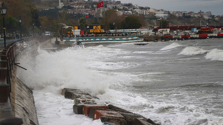 İstanbul Valiliği'nden Marmara Denizi için fırtına uyarısı