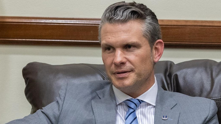 Pete Hegseth yemin etti, ABD Savunma Bakanı olarak görevine başladı