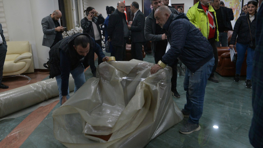 Seyhan Belediye Başkanı Oya Tekin: Haciz hizmet vermemizi asla engelleyemez
