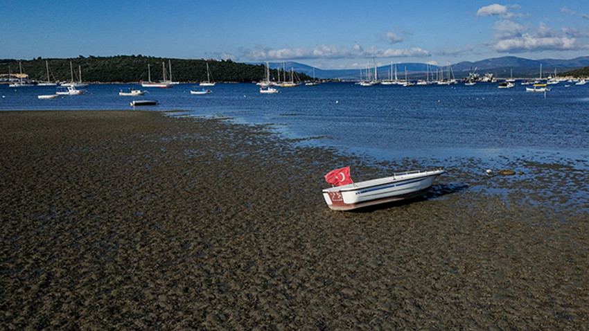 Ege ve Marmara'da 8 ilçede deniz suyu çekildi