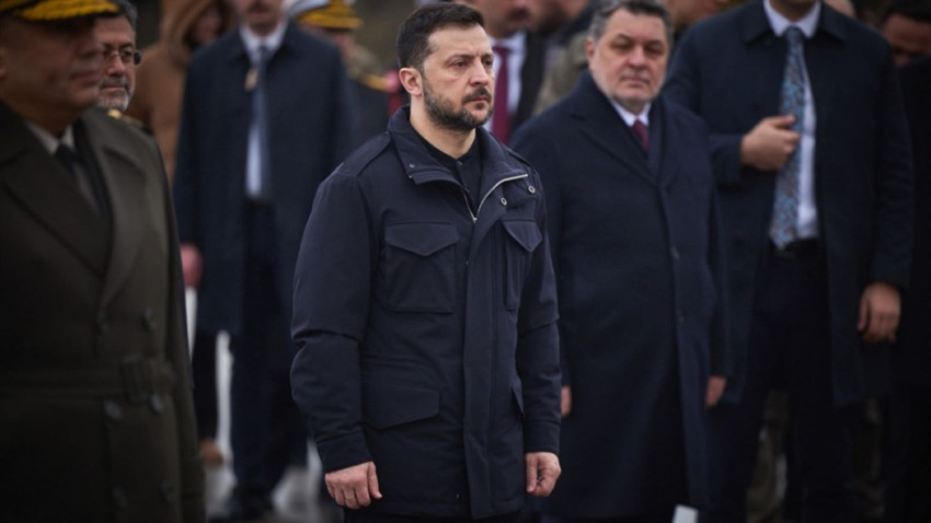Ukrayna lideri Zelenskiy Ankara ziyareti kapsamında Anıtkabir'de.