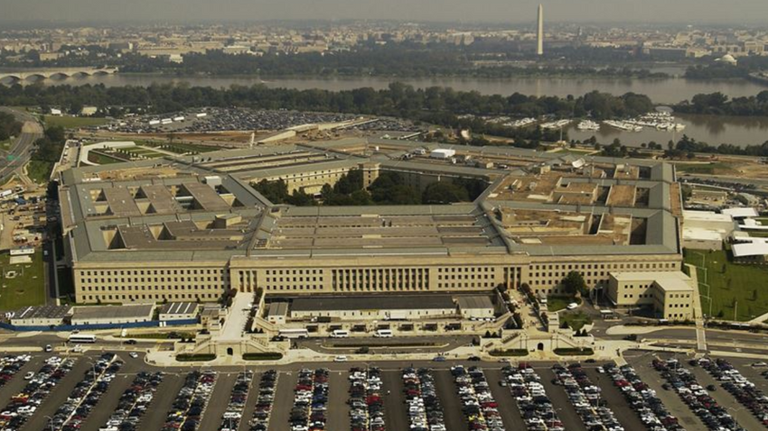 Pentagon'da Trump sarsıntısı: ABD ordusunun en üst düzey yetkilisi kovuldu