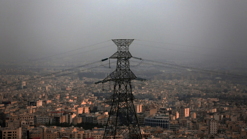 İran'da enerji krizi büyüyor: Kamu kurumları ve okullar zorunlu tatile girdi