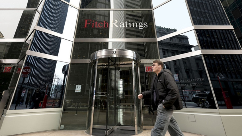 Fitch'ten 'ticaret savaşı' revizyonu: Küresel büyüme tahminini düşürdü