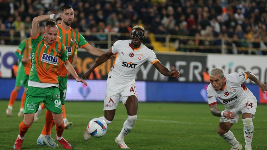 Galatasaray Alanyaspor karşısında geriden gelerek 3 puanı aldı