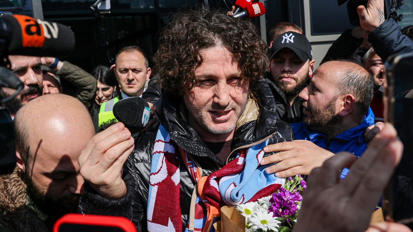 Trabzonspor Fatih Tekke ile 4,5 yıllık sözleşme imzalandığını duyurdu