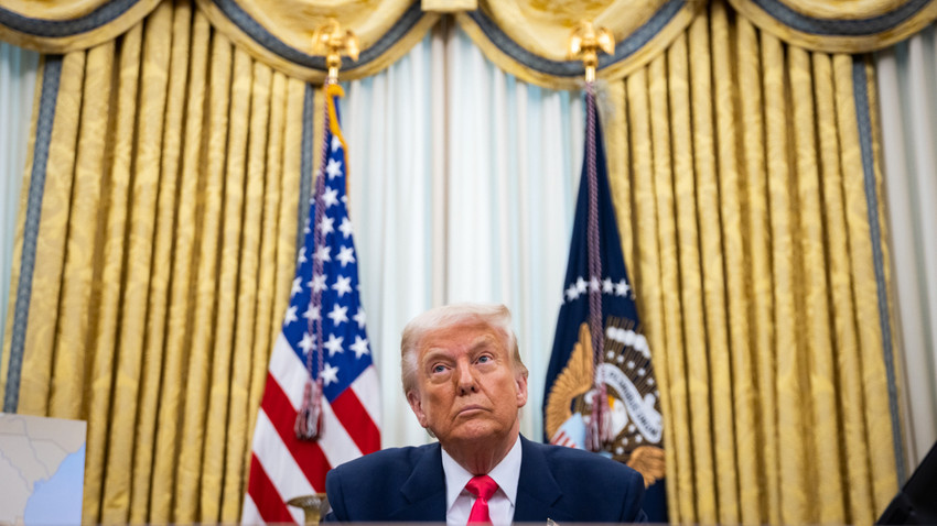 NYT analizi: Merkez siyasete Trump darbesi