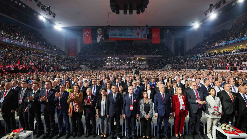 Çarşaf listeyle seçime gidilecek: CHP Parti Meclisi'nde aynı isimlerle devam kararı