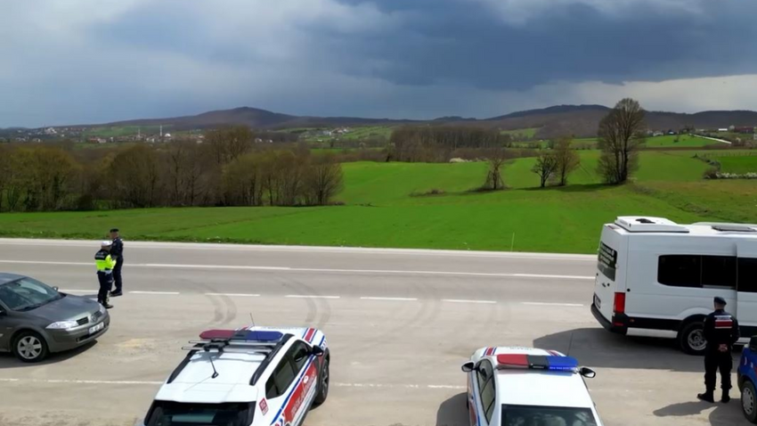 Bayram tatilindeki trafik kazalarında 72 kişi hayatını kaybetti