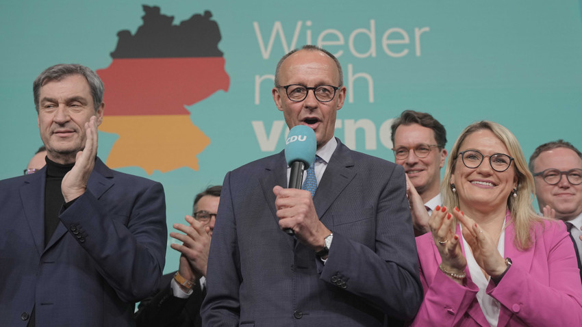 Almanya'da CDU/CSU ile SPD koalisyon hükümeti kurmak için anlaştı
