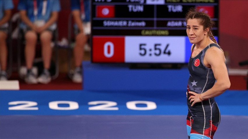 Milli güreşçi Yasemin Adar Avrupa ikincisi oldu