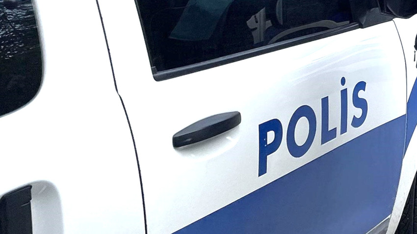 İzmir'de Kemalpaşa Belediyesine düzenlenen operasyonda 1'i başkan yardımcısı 5 kişi gözaltına alındı