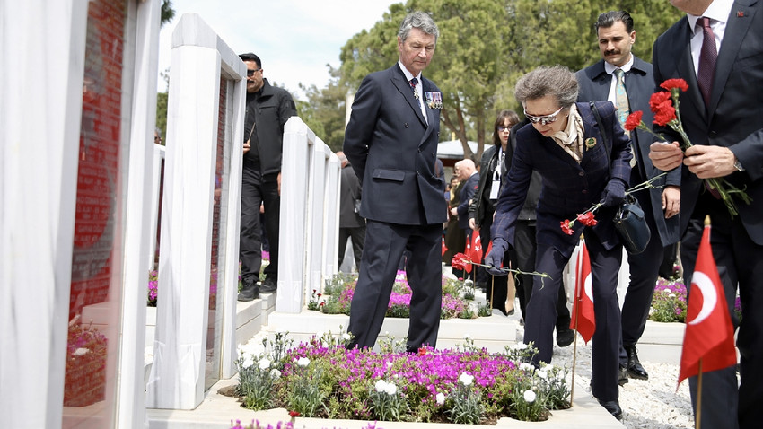 Kral Charles'ın kardeşi Prenses Anne Çanakkale'de