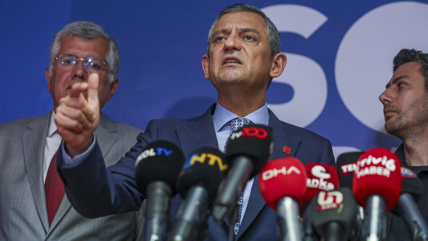 Özel'den iktidara: Samimilerse 'belediyelerin imar vermediği yere bakanlık eliyle imar vermeyeceğiz’ desinler