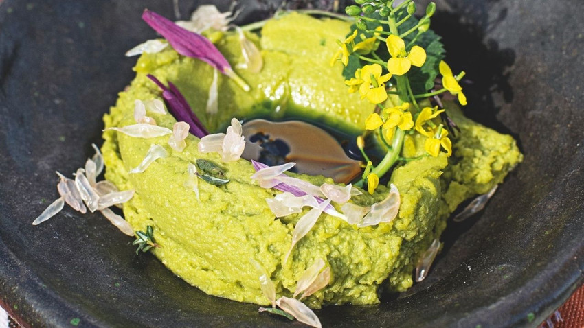 Humus Tarifi Bahar Yorumu: Tere Otlu, Hafif ve Aromatik