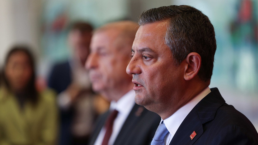 CHP grup toplantısı iptal: Salı müsaadeliyiz, mahkemede Ümit Özdağ'ın yanında olacağız