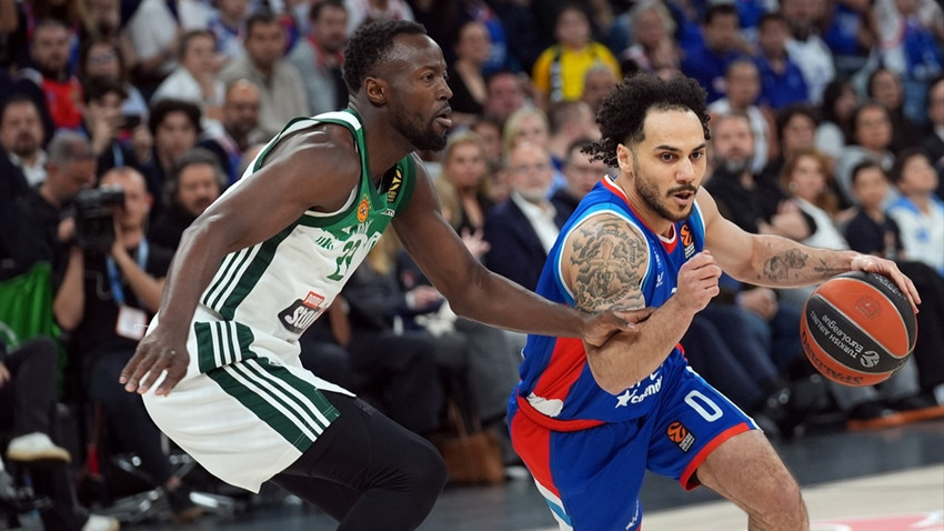 Dördüncü maç 2 Mayıs'ta: Anadolu Efes'i 81-77 yenen Panathinaikos seride 2-1 öne geçti