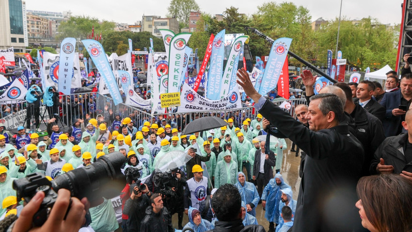 İstanbul'da 1 Mayıs: Sendikalar, STK'lar ve siyasi partiler Kadıköy'de toplandı