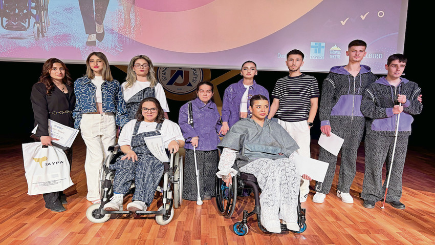 Uyarlanabilir moda engelli bireylerin ihtiyaçlarını karşılıyor