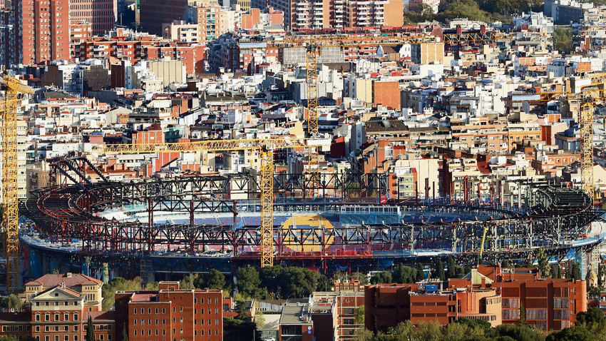 Barcelona'nın Camp Nou stadı sökülüp yerinde yeniden inşa ediliyor. (Fotoğraf: Getty Images)