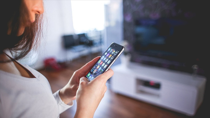 İngiltere'de yeni anket: Gençlerin internetsiz bir dünya tercihi artıyor