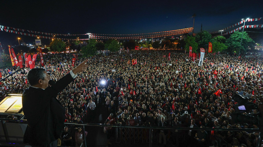 Özgür Özel Pendik'te konuştu: Beş yıldır kullanılmayan telefon üzerinden algı yönetimi yapıyorlar