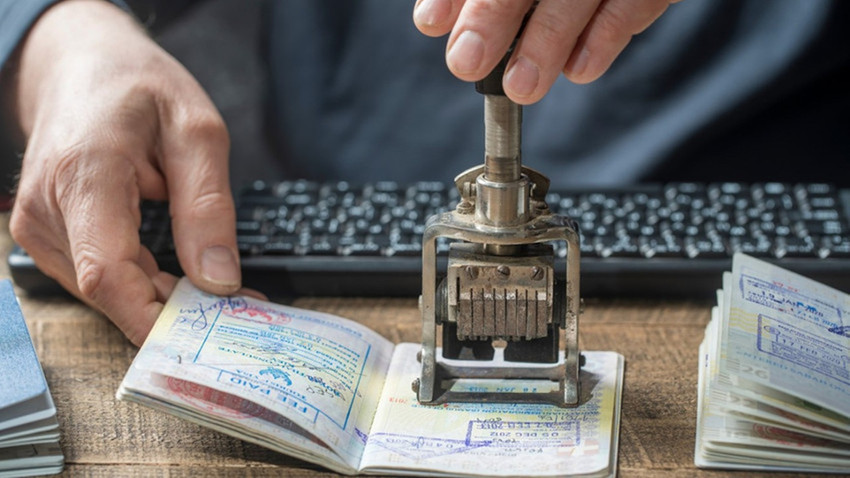 Trump'ın 100 bin dolara çıkardığı H-1B vizesi Körfez ülkeleri için fırsata dönüştü