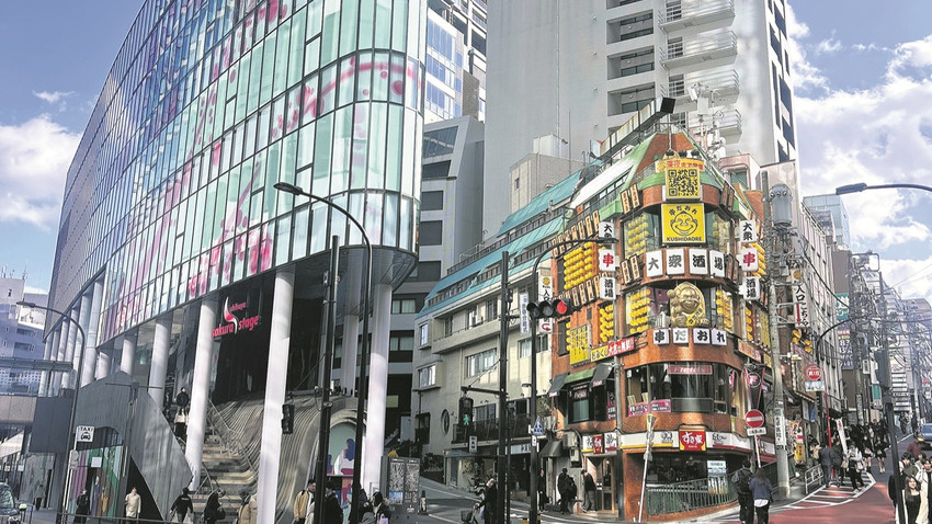 Shibuya’da gençlik ve kalabalık, Ginza’da lüks ve zarafet, Asakusa’da geleneksel ruh, Shimokitazawa’da ikinci el ve alternatif kültür, Akihabara’da ise anime başrolde.