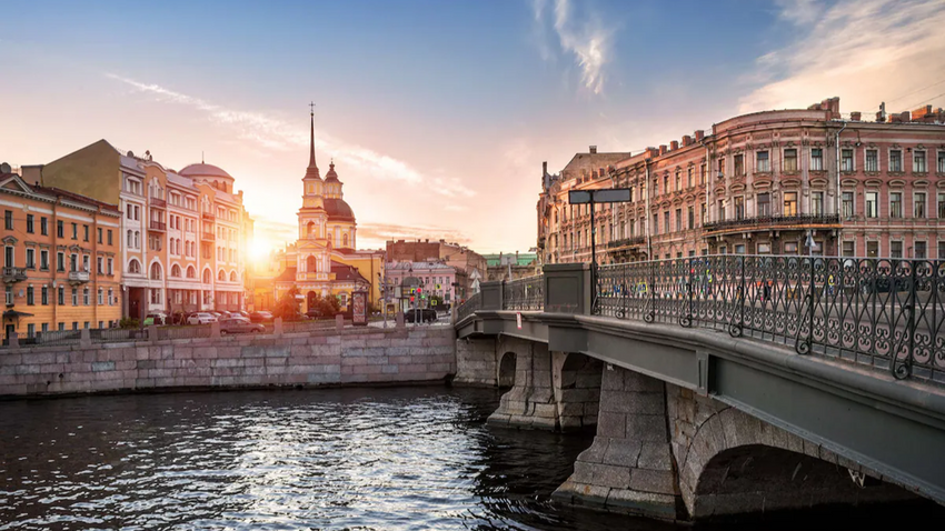 Dostoyevski’nin ruhu St. Petersburg’daki Radisson Sonya Hotel’de yaşamayı sürdürüyor.