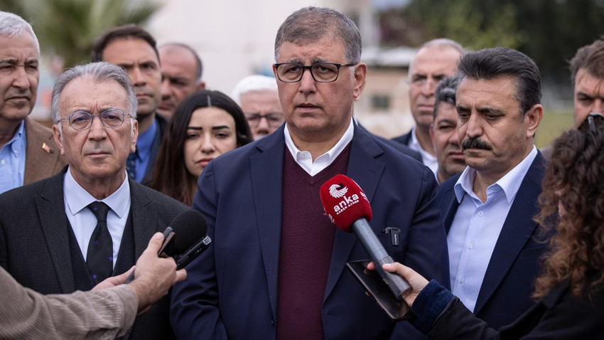 Cemil Tugay'dan grevdeki işçilere: Belediyenin daha fazla ücret ödeyebileceğine düşünüyorsanız grevi sürdürün