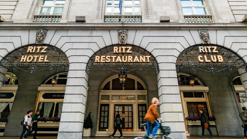 Londra’nın en iyi restoranı The Ritz