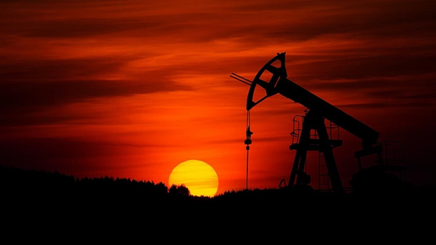 Petrol sektörü “yerinde saymak için” yılda 500 milyar dolar harcıyor