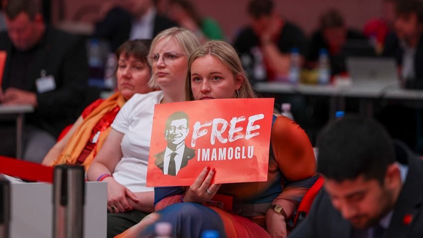 Almanya'da SPD Kongresi'nden "İmamoğlu'na özgürlük" tasarısı