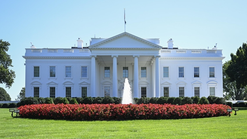 ABD’li patronların Beyaz Saray’da dalkavukluk yarışı